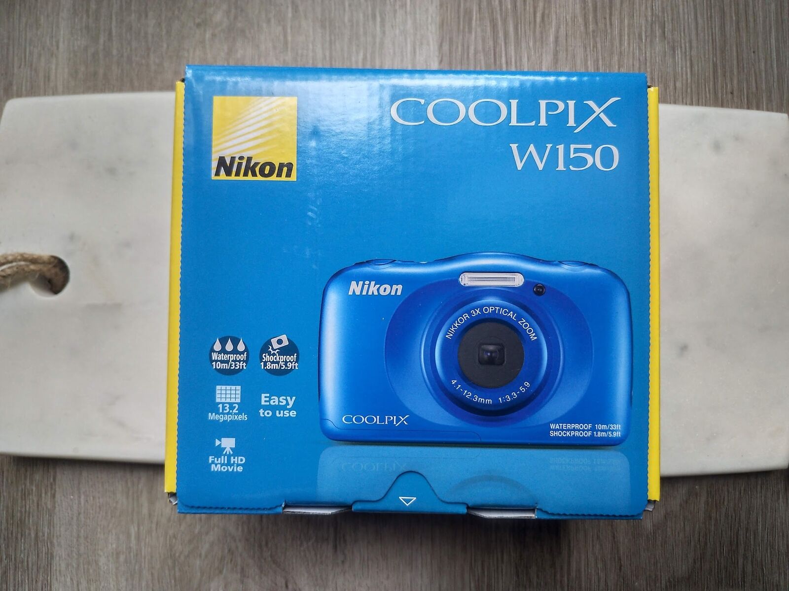 Nikon CoolPix W150 Digital Camera - Shockproof Waterproof Wifi - Blue - New
