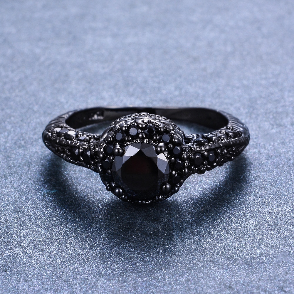Vintage Black Round Zircon Engagement Ring Personality Men's and Women's Antique Jewelry Wedding Ring Cocktail Ring