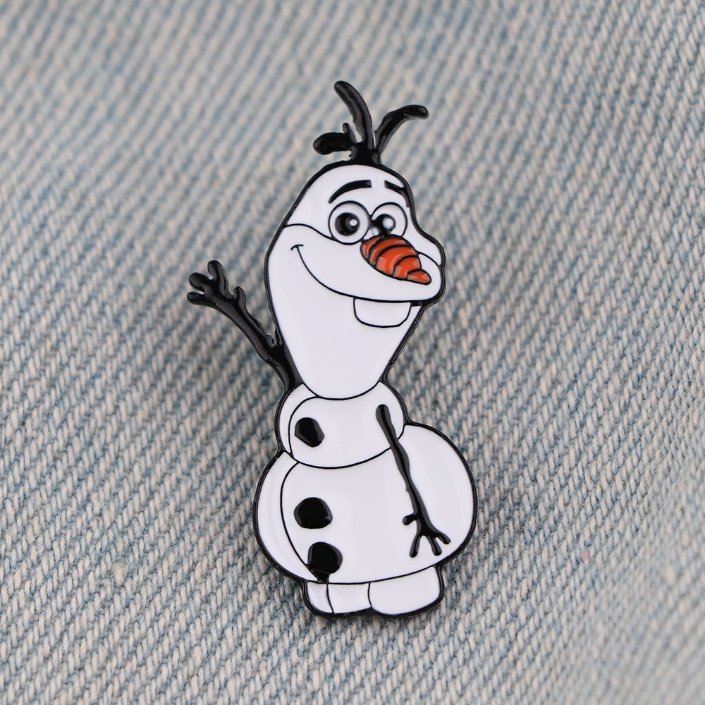 YQ260 Movie Frozen Snowman Olaf Pin Cartoon Badge Cute Brooch for Jeans Scarf Tops Lapel Pin Icons Jewelry Friends Kid Best Gift